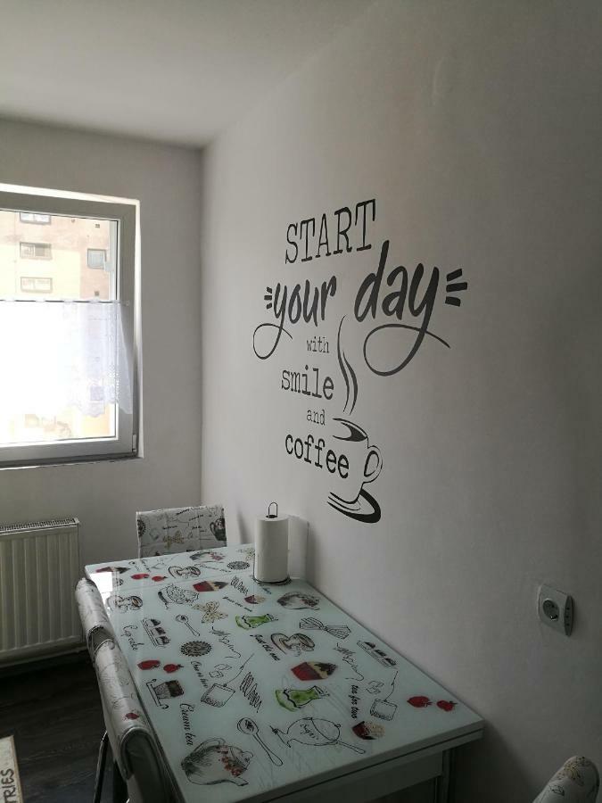 White Black Rooms Vajdahunyad Kültér fotó