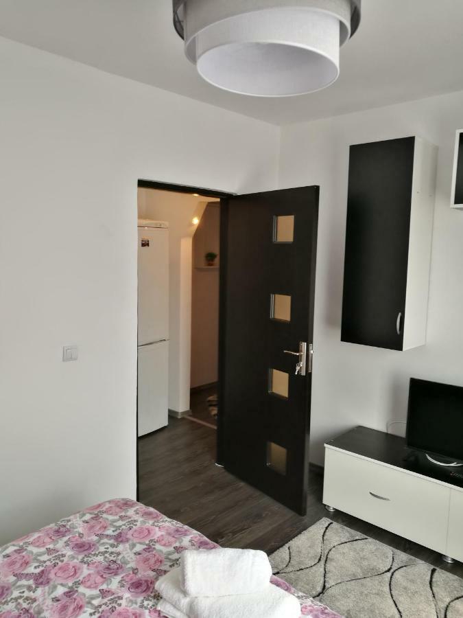 White Black Rooms Vajdahunyad Kültér fotó